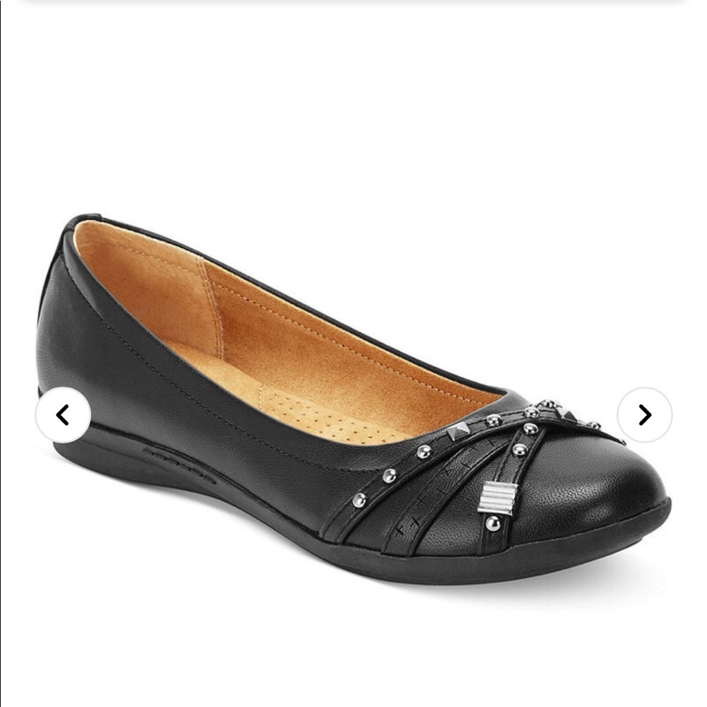 Cliffs by white mountain Hendrix Black leather flats round toe size 7.5